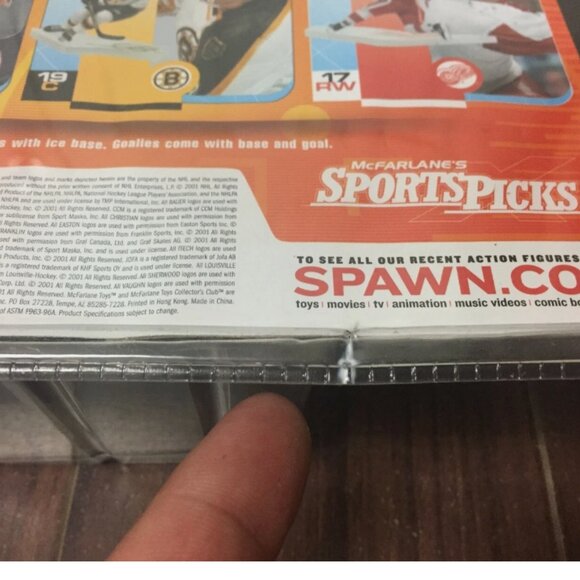 Joe Thornton Boston Bruins NHL Mcfarlane Toys Hockey Figure - Picture 6 of 8